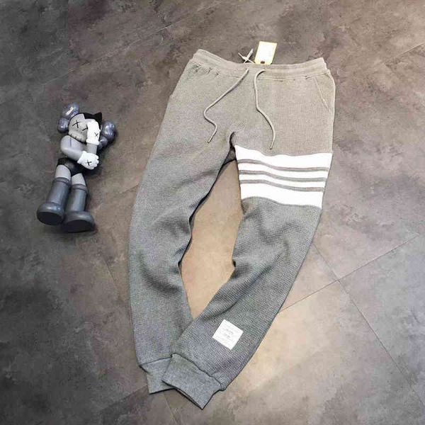 spring summer waffle fashion harem pants four bar color woven guard pants men's and women's sports leggings, Black
spring summer waffle fashion harem pants four bar color woven guard pants men's and women's sports leggings, Black