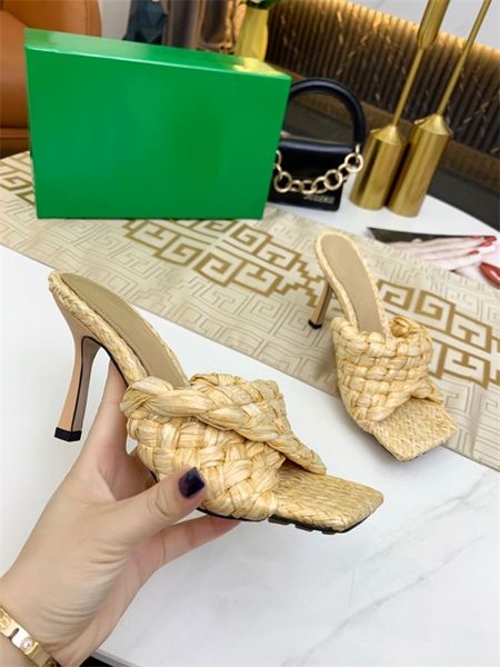 new woman slipper designer slipper superior quality genuine leather fashion casual slipper sandy flip flops size 35-42, Black
new woman slipper designer slipper superior quality genuine leather fashion casual slipper sandy flip flops size 35-42, Black