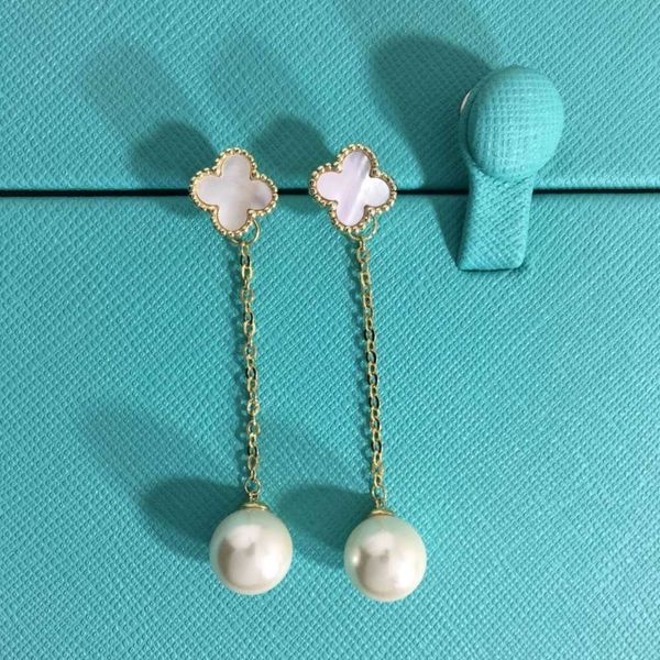 romantic pictures real objects pearl clover japanese and korean women's small fresh simple fashion classic earrings, Black
romantic pictures real objects pearl clover japanese and korean women's small fresh simple fashion classic earrings, Black