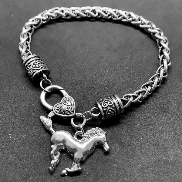 running horse metal pendant wheat chain bracelet men's casual jewelry bangle charm bracelets, Golden;silver 
running horse metal pendant wheat chain bracelet men's casual jewelry bangle charm bracelets, Golden;silver