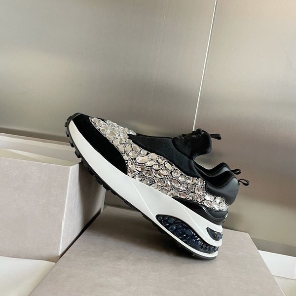 luxury women's shoes, fashion brand, r, diamond surface flat one-step sneakers, Red;white
luxury women's shoes, fashion brand, r, diamond surface flat one-step sneakers, Red;white