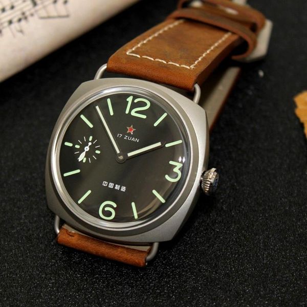 wristwatches 1963 tough guy watch retro manual mechanical bubble mirror aviation chronograph classic military male watches, Slivery;brown
wristwatches 1963 tough guy watch retro manual mechanical bubble mirror aviation chronograph classic military male watches, Slivery;brown