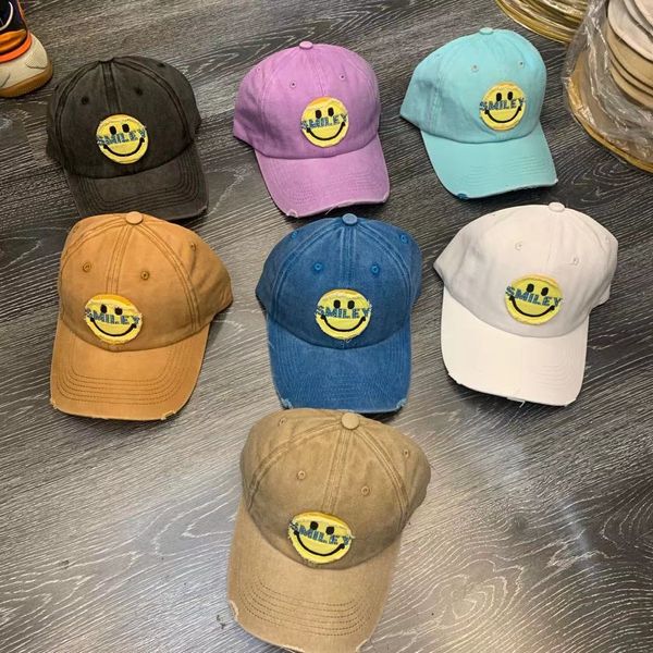factory wholesale 50% off super large smiley face diamond breathable canvas baseball cap in spring and summer, Blue;gray
factory wholesale 50% off super large smiley face diamond breathable canvas baseball cap in spring and summer, Blue;gray