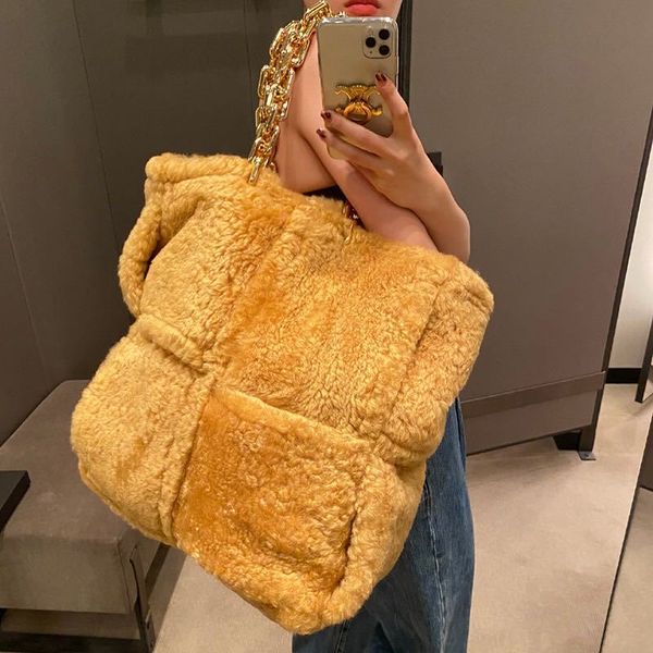 bags designer winter warm plush fur tote chain strap large size fashion leisure female
bags designer winter warm plush fur tote chain strap large size fashion leisure female