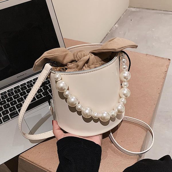 evening bags niche design premium bag 2021 female autumn retro messenger pearl handbag bucket width: 16cm
evening bags niche design premium bag 2021 female autumn retro messenger pearl handbag bucket width: 16cm