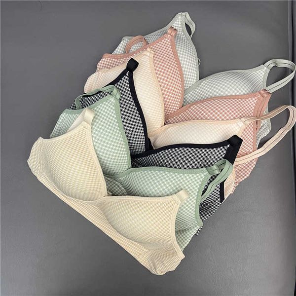 bra summer mini triangle cup soft girl comfortable a underwear flat student cute simple, Red;black
bra summer mini triangle cup soft girl comfortable a underwear flat student cute simple, Red;black