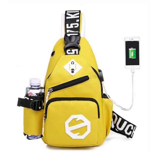 motorcycle riding shoulder bag, crossbody bags, men and women outdoor sports backpack, the same style is customized
motorcycle riding shoulder bag, crossbody bags, men and women outdoor sports backpack, the same style is customized