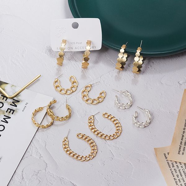 exaggerated matte c word hollow circle twist fashion personality niche hong kong design earrings, Silver
exaggerated matte c word hollow circle twist fashion personality niche hong kong design earrings, Silver