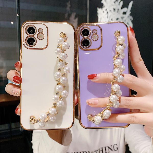 cell phone pouches plating fashion pearl wrist bracelet soft case for 11 12 pro x xr xs max 7 8 plus 12mini se chain cover women coqu
cell phone pouches plating fashion pearl wrist bracelet soft case for 11 12 pro x xr xs max 7 8 plus 12mini se chain cover women coqu