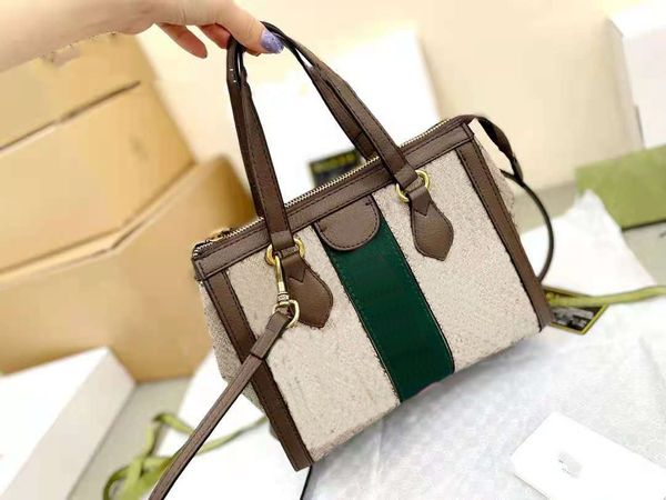 handbags large capacity bag women's fashion versatile one girls women shoulder woman bags vintage messenger handbag leisure wings purse
handbags large capacity bag women's fashion versatile one girls women shoulder woman bags vintage messenger handbag leisure wings purse