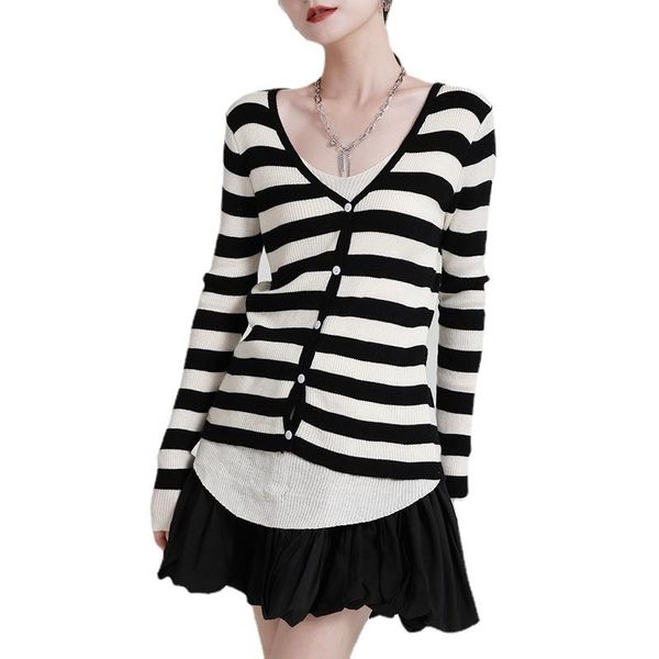 women's sweaters green striped irregular knitting sweater pullover women loose v-neck long sleeve pullovers fashion autumn winter 2021, White;black
women's sweaters green striped irregular knitting sweater pullover women loose v-neck long sleeve pullovers fashion autumn winter 2021, White;black