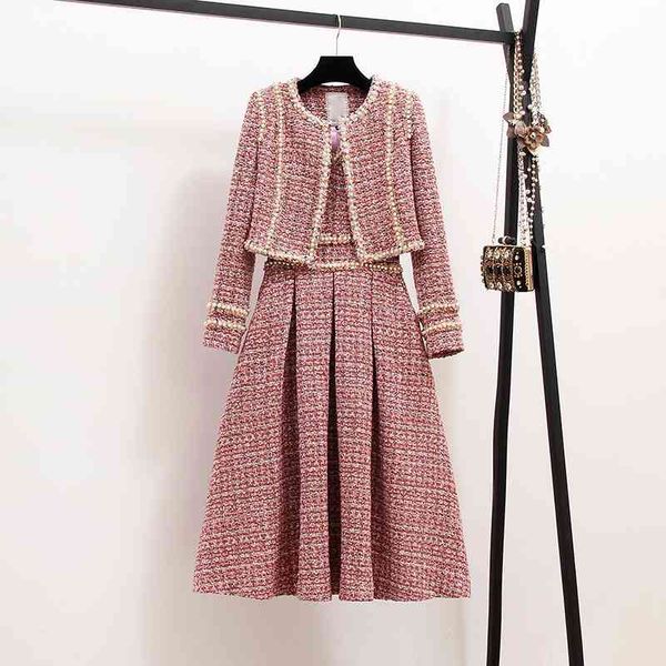 luxury quality fall winter tweed dress and jacket 2 piece set women tweed short jacket coat + beading vest dress sets 210330, White
luxury quality fall winter tweed dress and jacket 2 piece set women tweed short jacket coat + beading vest dress sets 210330, White