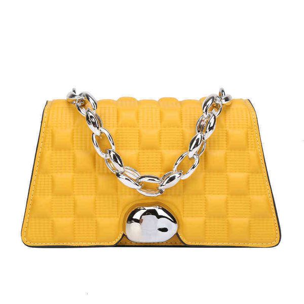 2021 summer embossed small square bag hand chain fashion foreign style flip one shoulder diagonal women's trend
2021 summer embossed small square bag hand chain fashion foreign style flip one shoulder diagonal women's trend