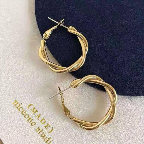 hoop & huggie fashionable temperament women's earrings metal material geometric twisted shape retro style 2021 trend party gift, Golden;silver
hoop & huggie fashionable temperament women's earrings metal material geometric twisted shape retro style 2021 trend party gift, Golden;silver