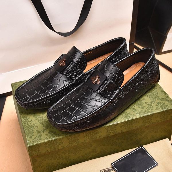 2022 g 32 style g luxury mens dress shoes designer womens classic horsebit metal buckle letter printed suede velvet wedding shoe fashion, Black
2022 g 32 style g luxury mens dress shoes designer womens classic horsebit metal buckle letter printed suede velvet wedding shoe fashion, Black