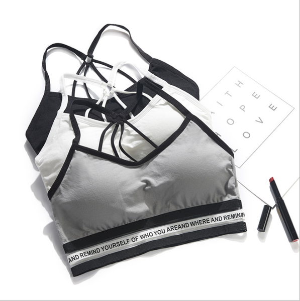 bras underwear high school students suspenders girls wire less bra tube wrap chest summer thin section, Red;black
bras underwear high school students suspenders girls wire less bra tube wrap chest summer thin section, Red;black