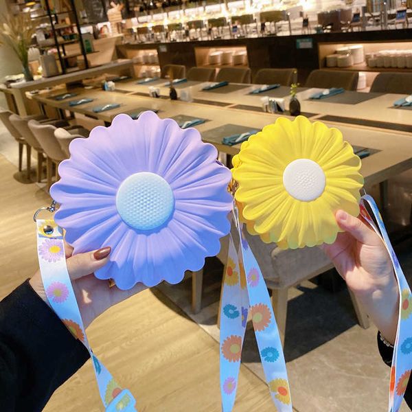 cartoon cute little daisy silicone children bag parent child messenger new korean, Black
cartoon cute little daisy silicone children bag parent child messenger new korean, Black