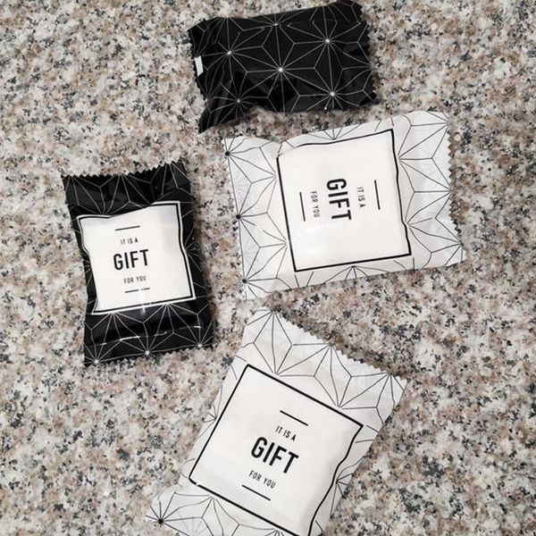 100pcs bags plastic gifts packaging pouches birthday wedding party bakery cookies biscuit candy popcorn bag biscuits storage
100pcs bags plastic gifts packaging pouches birthday wedding party bakery cookies biscuit candy popcorn bag biscuits storage
