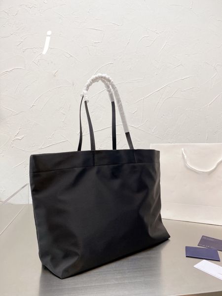 womens handbags purses shopping large tote beach bags pochette nylon handbag oxford real leather foldable travel hand bag 2021
womens handbags purses shopping large tote beach bags pochette nylon handbag oxford real leather foldable travel hand bag 2021