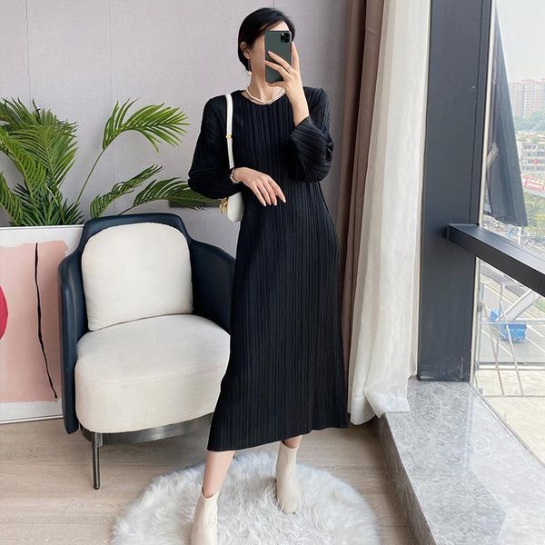 casual dresses plus size spring autumn 2021 women's clothing loose stretch miyake pleated solid color dress for women 45-75kg, Black;gray
casual dresses plus size spring autumn 2021 women's clothing loose stretch miyake pleated solid color dress for women 45-75kg, Black;gray