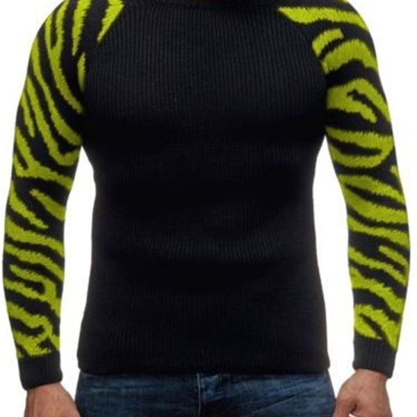 fashion sweater 2021 men's round neck t-shirt handsome style loose color matching, White;black
fashion sweater 2021 men's round neck t-shirt handsome style loose color matching, White;black