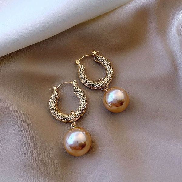 sifx 925 silver needle stud niche design french metal temperament pearl earringsearrings and earringshigh atmosphere pearl women, Golden;silver
sifx 925 silver needle stud niche design french metal temperament pearl earringsearrings and earringshigh atmosphere pearl women, Golden;silver