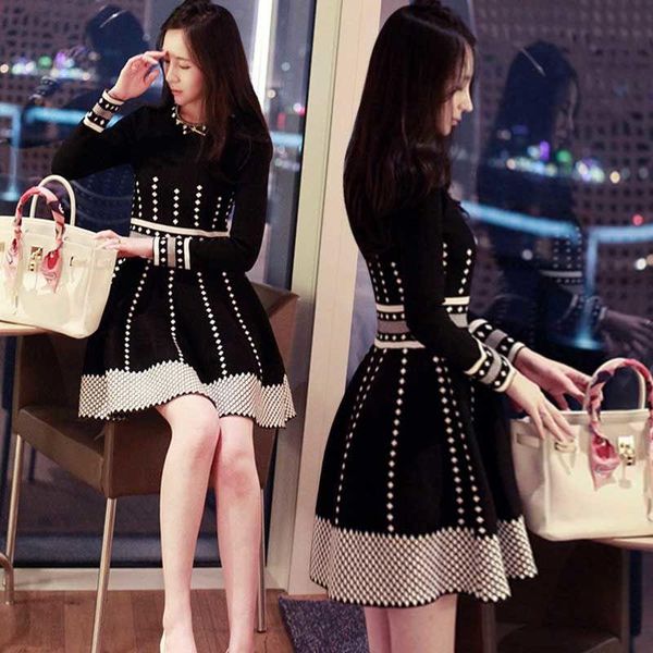 casual dresses 2021 spring autumn women's knitting dress high waist elegant fashion sweater long sleeve pleate black mini, Black;gray
casual dresses 2021 spring autumn women's knitting dress high waist elegant fashion sweater long sleeve pleate black mini, Black;gray