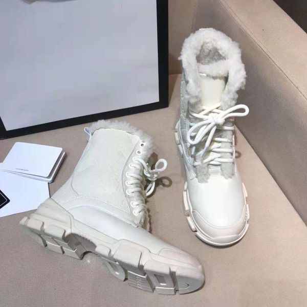 womens designer boots winter faux fur flat plush rubber to keep warm non slip wear resisting easter day chains buckle bordered designers sho, Black
womens designer boots winter faux fur flat plush rubber to keep warm non slip wear resisting easter day chains buckle bordered designers sho, Black