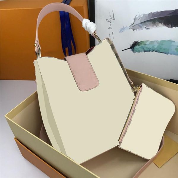 2021 new genuine leather fashion style odeon mm shoulder bag tote white size:26*32*14 v-065
2021 new genuine leather fashion style odeon mm shoulder bag tote white size:26*32*14 v-065
