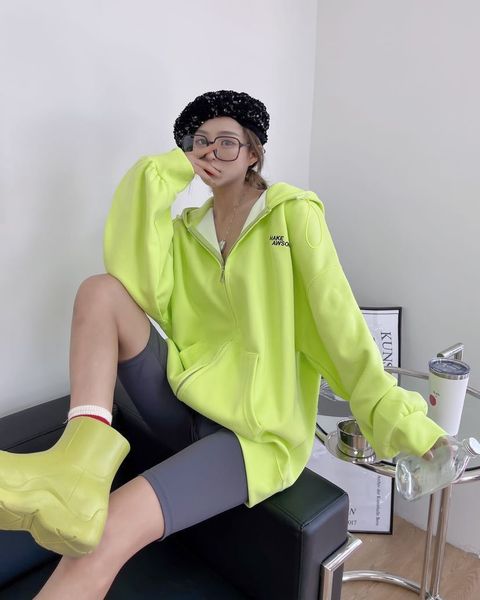 luxury women's jackets korean 2021 autumn loose small frh fashion hooded drawstring cardigan zipper et women, Black;brown 
luxury women's jackets korean 2021 autumn loose small frh fashion hooded drawstring cardigan zipper et women, Black;brown