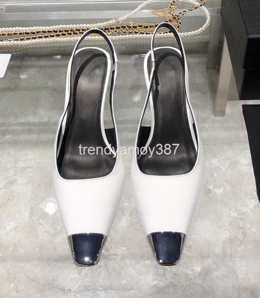 dress shoes early autumn cow patent leather single shoes thin heel metal small square head work professional ol fashion lady, Black
dress shoes early autumn cow patent leather single shoes thin heel metal small square head work professional ol fashion lady, Black