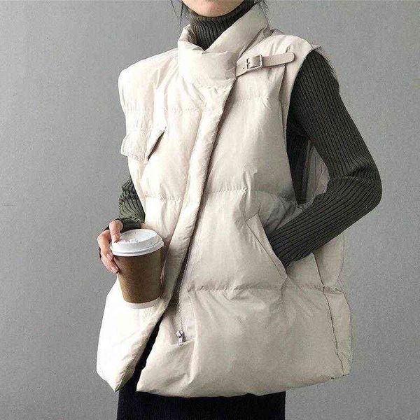 2021 autumn and winter neckline leather buckle down cotton vest women's short loose bread et, Black;white
2021 autumn and winter neckline leather buckle down cotton vest women's short loose bread et, Black;white