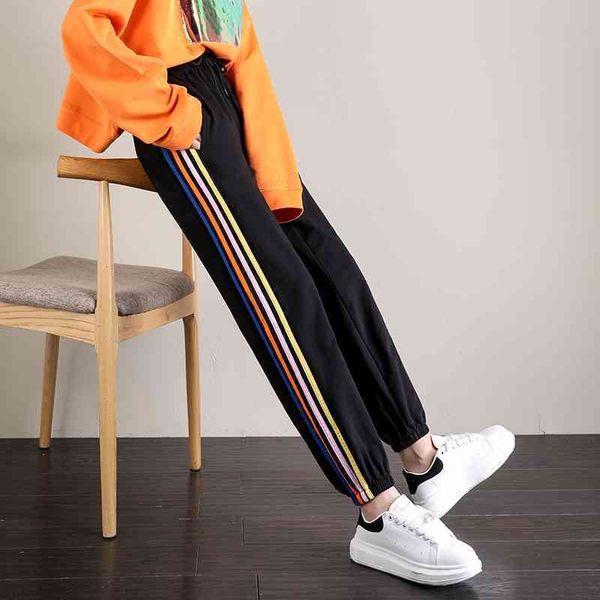 tracksuits thin color contrast ribbon sports women 2021 korean loose necked harem pants chic knitted casual pants, Black;green
tracksuits thin color contrast ribbon sports women 2021 korean loose necked harem pants chic knitted casual pants, Black;green
