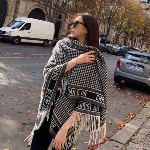 design zhao liying's same geometric tassel autumn winter warm outdoor dual-purpose temperament thickened air conditioning room scarf bi, Blue;gray
design zhao liying's same geometric tassel autumn winter warm outdoor dual-purpose temperament thickened air conditioning room scarf bi, Blue;gray