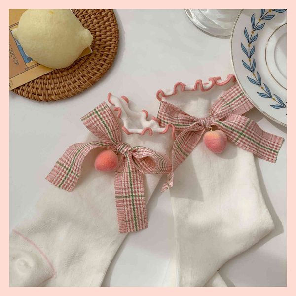 pattkin' honey peach medium tube in autumn and winter net red bow knot sweet fungus edge cotton socks, Red;black
pattkin' honey peach medium tube in autumn and winter net red bow knot sweet fungus edge cotton socks, Red;black