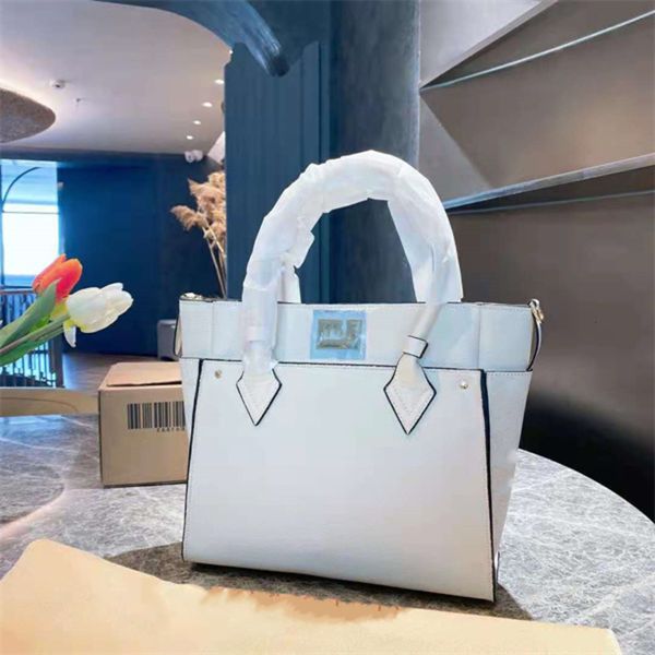 designer handbag, handbags, large capacity, soft feel, six colors to choose from, very practical, fashionable and luxurious bags, sizes 30,d
designer handbag, handbags, large capacity, soft feel, six colors to choose from, very practical, fashionable and luxurious bags, sizes 30,d