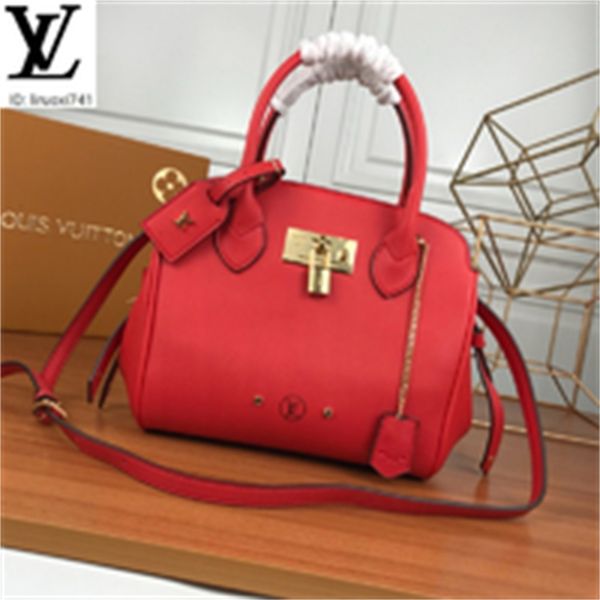brand designer luxury fact m55026 red casual personality portable shoulder bag women handbags iconic bags handles shoulder bags totes cr, Red;black
brand designer luxury fact m55026 red casual personality portable shoulder bag women handbags iconic bags handles shoulder bags totes cr, Red;black