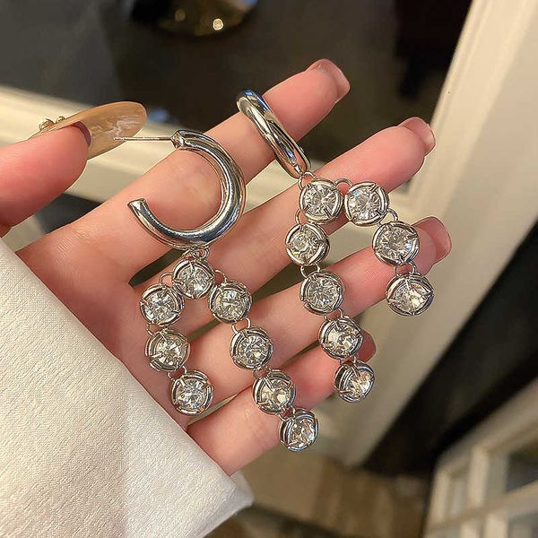 925 silver needle fashion design c-shaped tassel earrings with diamond
925 silver needle fashion design c-shaped tassel earrings with diamond