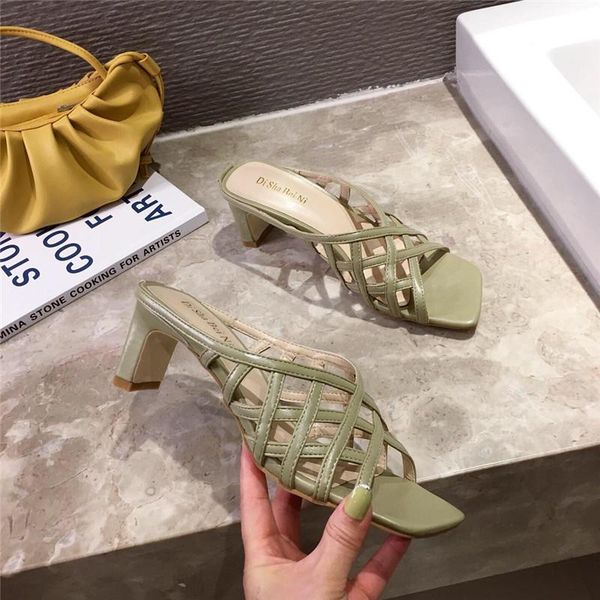 shoes woman 2021 rubber flip flops low thin heels square toe beige heeled sandals med female slippers hawaiian black slides
shoes woman 2021 rubber flip flops low thin heels square toe beige heeled sandals med female slippers hawaiian black slides