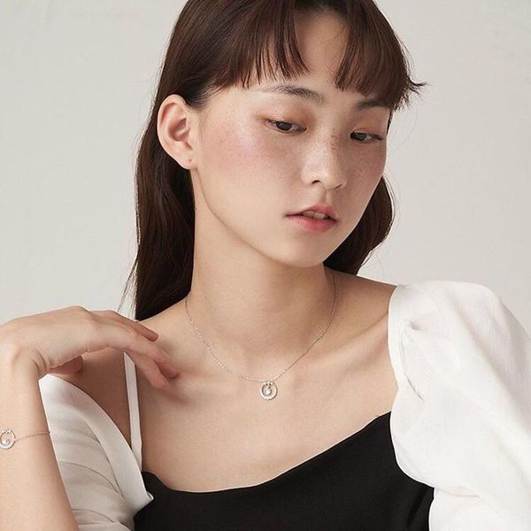 pendant necklaces dream silver plated moonstone round charm 2021 fashion lady party zircon necklace for women wedding jewelry gift
pendant necklaces dream silver plated moonstone round charm 2021 fashion lady party zircon necklace for women wedding jewelry gift