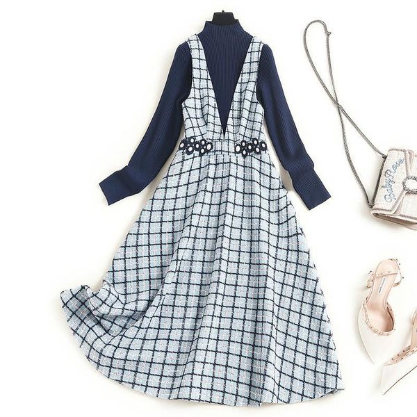 europe fashion woman clothes 2021 runway designers long sleeve pullover knitted and plaid aline dress two piece suits casual dresses, Black;gray
europe fashion woman clothes 2021 runway designers long sleeve pullover knitted and plaid aline dress two piece suits casual dresses, Black;gray