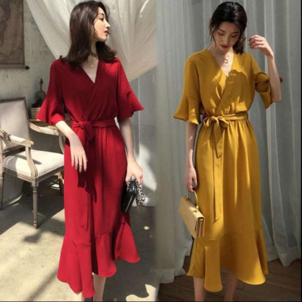 dresses women's spring casual minority celebrity style french dress v-neck waist chic ruffle skirt, Black;gray
dresses women's spring casual minority celebrity style french dress v-neck waist chic ruffle skirt, Black;gray