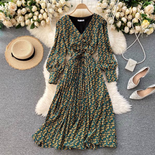 singreiny french retro floral dress women chic drawstring ruched v neck puff sleeve dresses autumn boho print a-line midi dress 210419, Black;gray
singreiny french retro floral dress women chic drawstring ruched v neck puff sleeve dresses autumn boho print a-line midi dress 210419, Black;gray