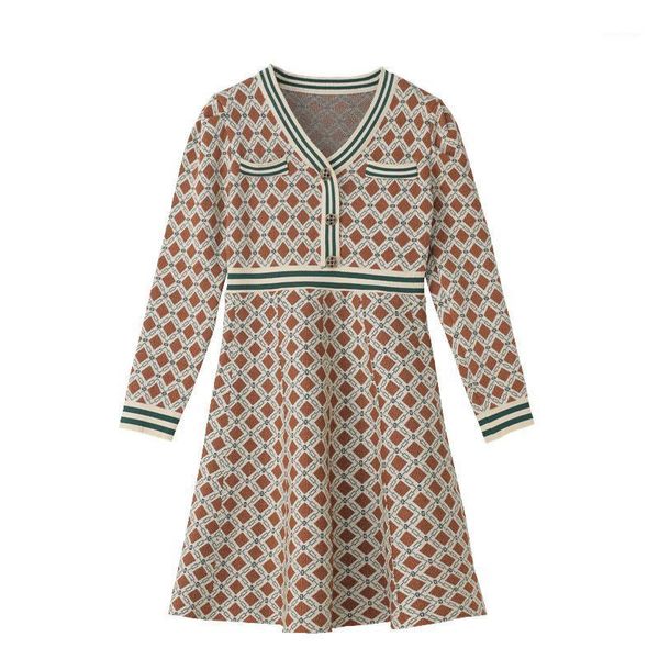 casual dresses autumn runway sweater dress women luxury female vintage plaid elegant office lady vestido long sleeve warm knitted, Black;gray
casual dresses autumn runway sweater dress women luxury female vintage plaid elegant office lady vestido long sleeve warm knitted, Black;gray