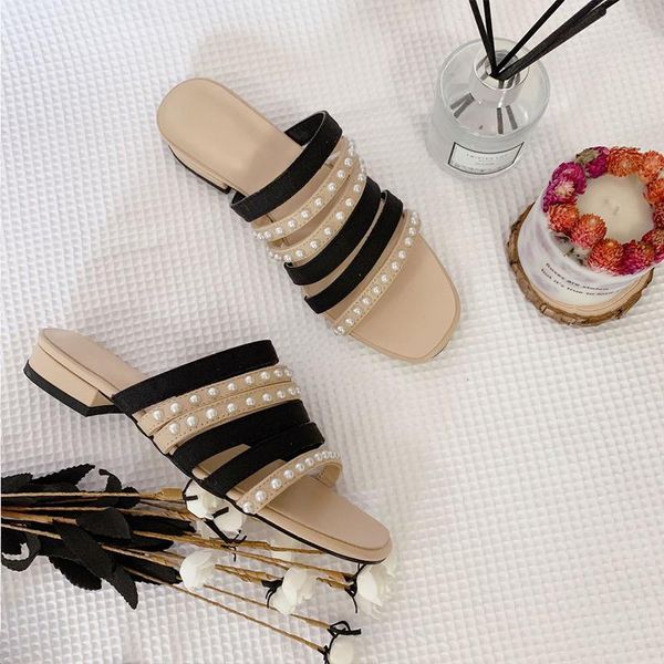 slippers 2021 designer brand leather open toe pearl thin strap women's sandals summer color matching word with thick heel, Black
slippers 2021 designer brand leather open toe pearl thin strap women's sandals summer color matching word with thick heel, Black