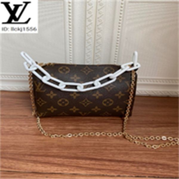 totes brand designer luxury viqv shoulder m68909 white new chain clutch cross bag women handbags iconic bags bags handles body bag, Red;black
totes brand designer luxury viqv shoulder m68909 white new chain clutch cross bag women handbags iconic bags bags handles body bag, Red;black