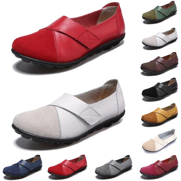 2021 luxury men women casual shoes black white blue loafers suede leather stitching mens trainers sneakers size 35-44, White;red
2021 luxury men women casual shoes black white blue loafers suede leather stitching mens trainers sneakers size 35-44, White;red