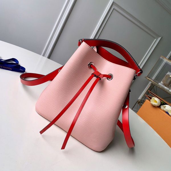 2021 leather cross body shoulder bags for women girl fashion simple portable leisure bucket bag ,d089-2 size:20*20*13cm
2021 leather cross body shoulder bags for women girl fashion simple portable leisure bucket bag ,d089-2 size:20*20*13cm