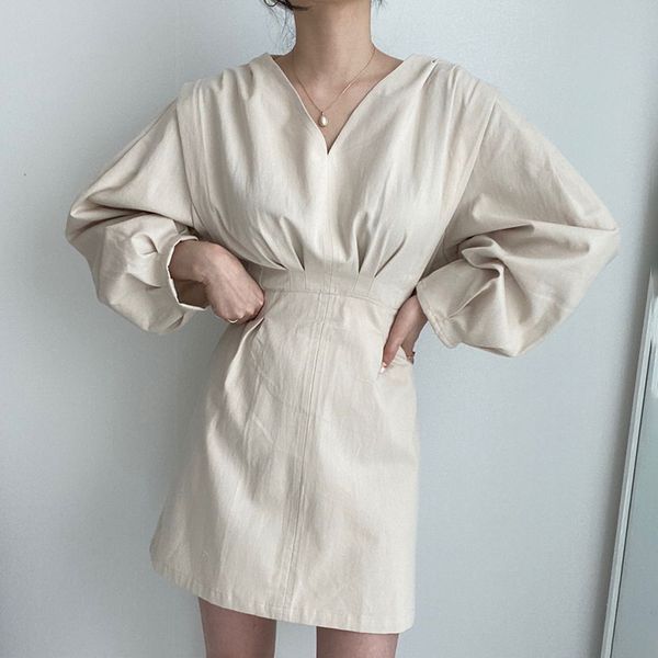 spring minimalism ladies vintage v-neck pleated high waist above knee lantern sleeve a-line dress women qb465 210510, Black;gray
spring minimalism ladies vintage v-neck pleated high waist above knee lantern sleeve a-line dress women qb465 210510, Black;gray