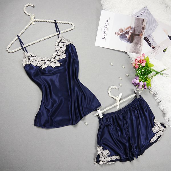 embroidered 2017 women satin pajamas set lace silk pyjama set v-neck ladies pijamas sleepwear women summer clothes homewear, Black;red
embroidered 2017 women satin pajamas set lace silk pyjama set v-neck ladies pijamas sleepwear women summer clothes homewear, Black;red